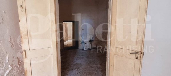 Дом с 3 комнатами в Taurisano, Италия № 353237 10