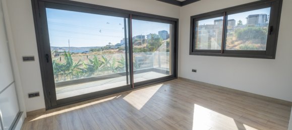 Villa 5+1 in Izmir, Turkey No. 17282 6