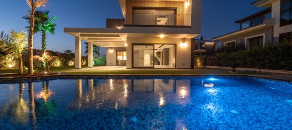 Villa 5+1 in Izmir, Turkey No. 17282 5