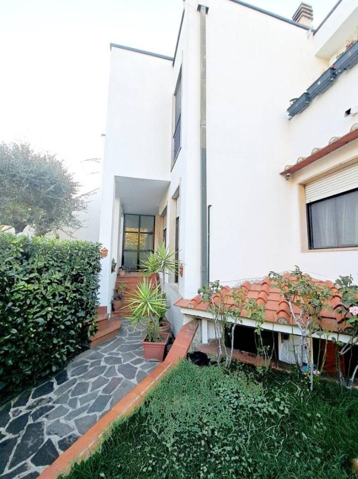 5غرفة فيلا في Signa, Italy رقم 37664