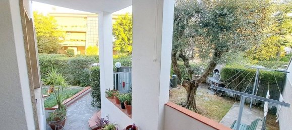 5غرفة فيلا في Signa, Italy رقم 37664 4