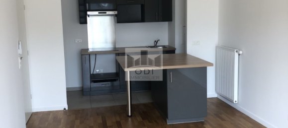 2 bedrooms Apartment in Saint-Cyr-l'Ecole, France No. 296325 3