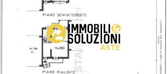 Casa de 6 habitaciónes en Fagnano Olona, Italy No. 14484 33