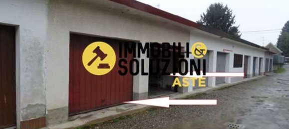 Casa de 6 habitaciónes en Fagnano Olona, Italy No. 14484 27