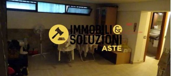 Casa de 6 habitaciónes en Fagnano Olona, Italy No. 14484 11