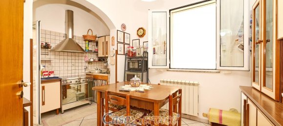 8 rooms House in Poggiardo, Italy No. 232679 2