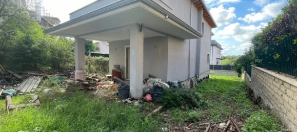 3 bedrooms Villa in Guidonia Montecelio, Italy No. 112471 32