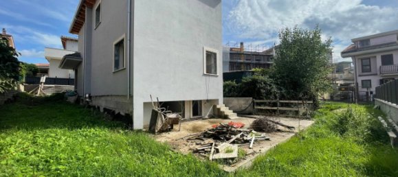 3 bedrooms Villa in Guidonia Montecelio, Italy No. 112471 23