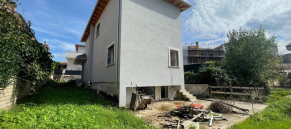 3 bedrooms Villa in Guidonia Montecelio, Italy No. 112471 16