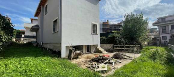 3 bedrooms Villa in Guidonia Montecelio, Italy No. 112471 12