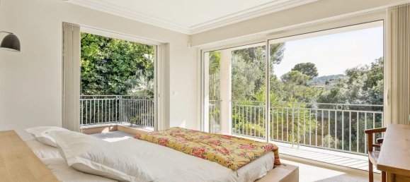 5 bedrooms Villa in Antibes, France No. 298428 7