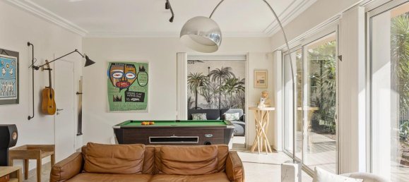 5 bedrooms Villa in Antibes, France No. 298428 3