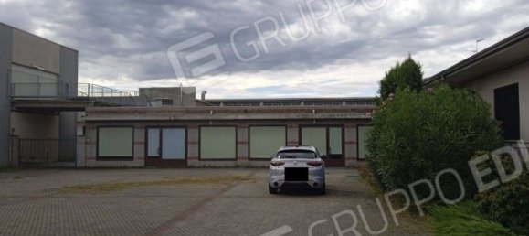 Oficina en Castano Primo, Italy 478 m² No. 153705 7