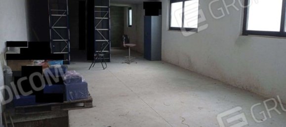 Oficina en Castano Primo, Italy 478 m² No. 153705 31