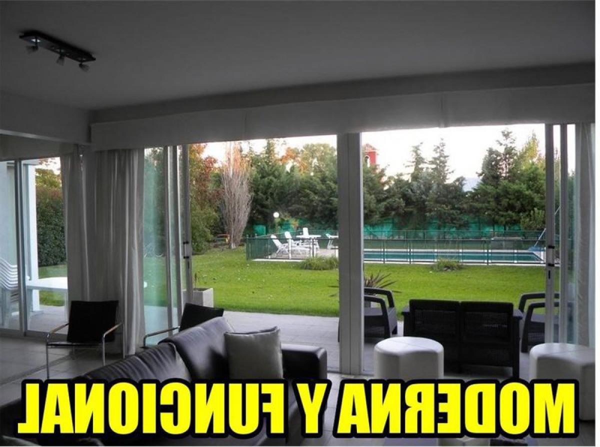 4 Schlafzimmer Haus in Moreno, Argentina, Nr. 55674