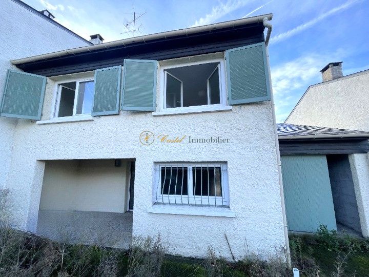 5 bedrooms House in Orgeval, France No. 180381