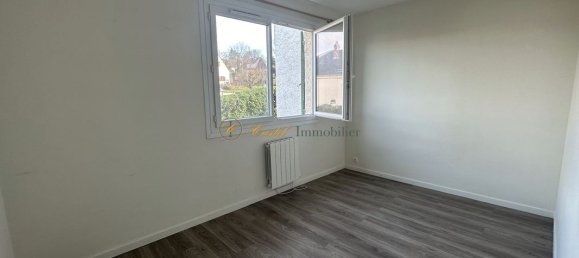 5 bedrooms House in Orgeval, France No. 180381 7