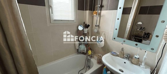 2 Schlafzimmer Wohnung in Le Coteau, France, Nr. 355489 5