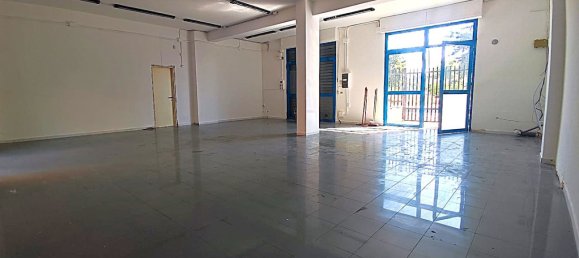 Propiedad comercial de 2 habitaciónes en San Severo, Italy No. 271814 5