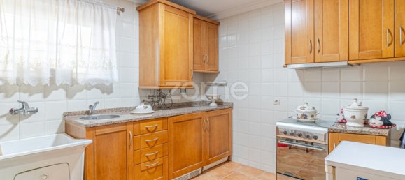 3 bedrooms House in Matosinhos, Portugal No. 14252 24