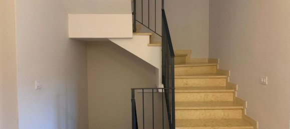 Casa de 4 habitaciónes en Vezzano sul Crostolo, Italy No. 135609 5