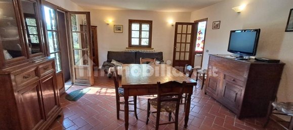 4 bedrooms House in Montescudaio, Italy No. 55414 11