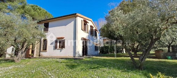 4 bedrooms House in Montescudaio, Italy No. 55414 12