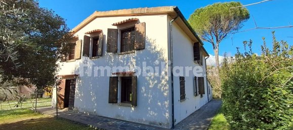 4 bedrooms House in Montescudaio, Italy No. 55414 4
