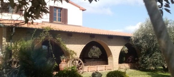 2 Schlafzimmer Villa in Piombino, Italy, Nr. 1412 5