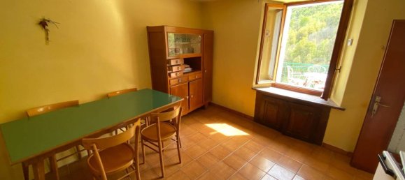 4 bedrooms House in Gurro, Italy No. 162090 11