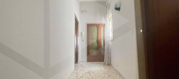 4-Zimmer Wohnung in Andria, Italy, Nr. 13183 4