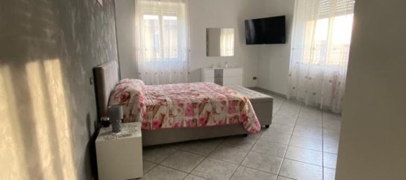 3 rooms Apartment in Giugliano in Campania, Italy No. 227082 5