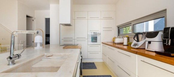 3 bedrooms House in Sesimbra, Portugal No. 145209 14