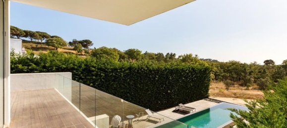 3 bedrooms House in Sesimbra, Portugal No. 145209 6