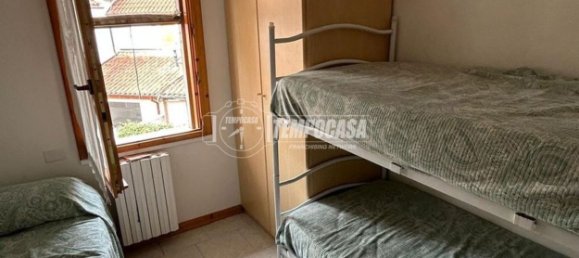 Дом с 3 комнатами в Комаккьо, Италия № 152200 12