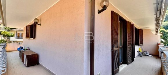 2 bedrooms Apartment in Montignoso, Italy No. 355303 3