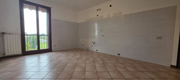 2 rooms Apartment in Gadesco Pieve Delmona, Italy No. 333740 7