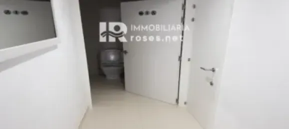 291m² Commercial property in Roses, Spain No. 145343 6