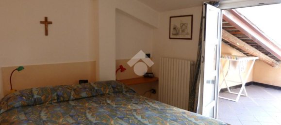 2 Schlafzimmer Wohnung in Chiavari, Italy, Nr. 353041 14