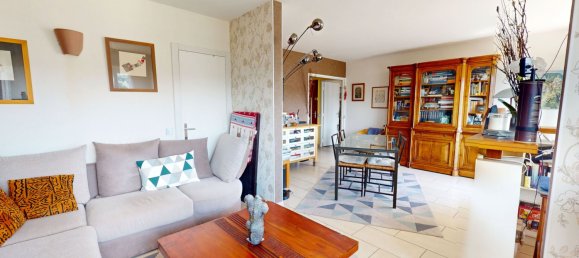 4 rooms Apartment in Lyon, France No. 338019 2