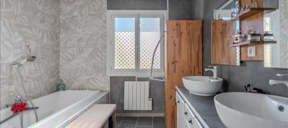 3 bedrooms House in Izon, France No. 278364 5