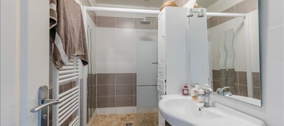 3 bedrooms House in Izon, France No. 278364 7