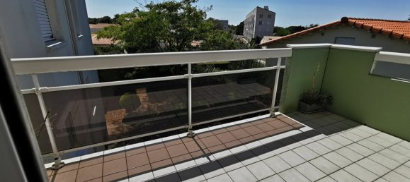 2 bedrooms Apartment in Royan, France No. 277456 2