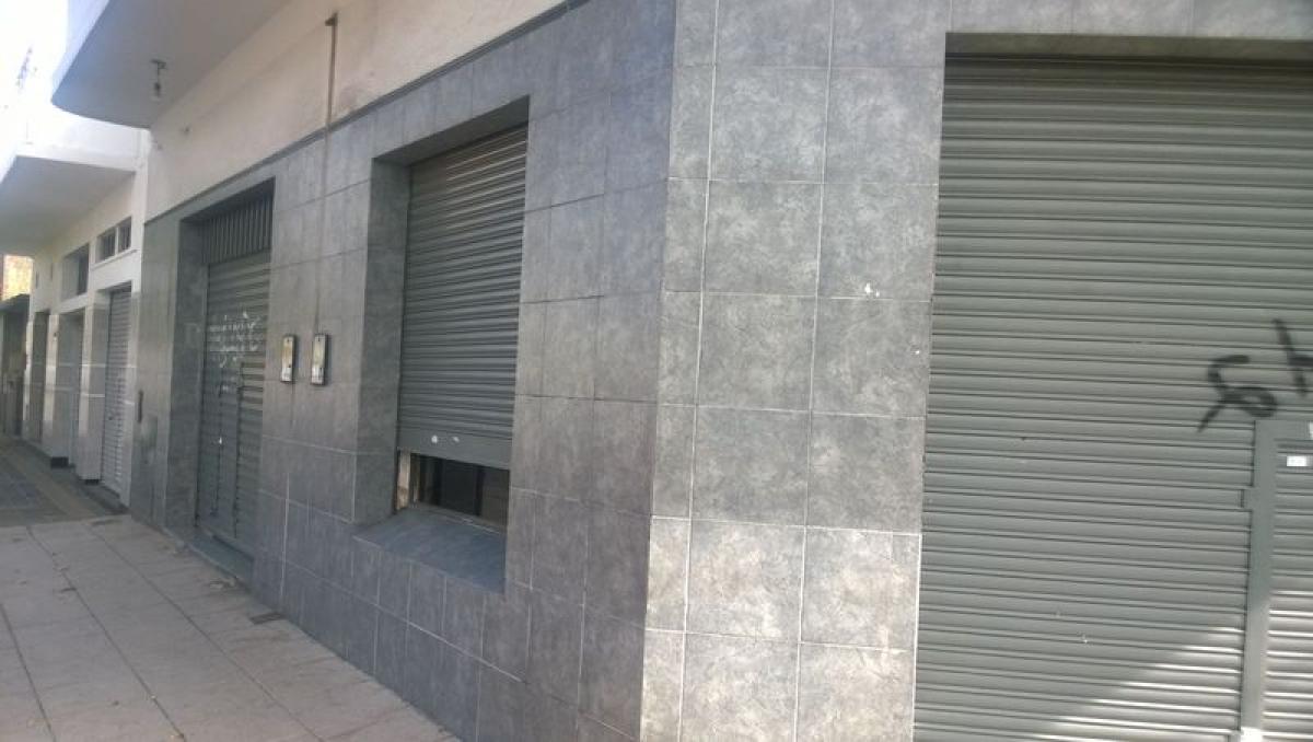 Дом с 2 спальнями в Ланус, Аргентина № 50971