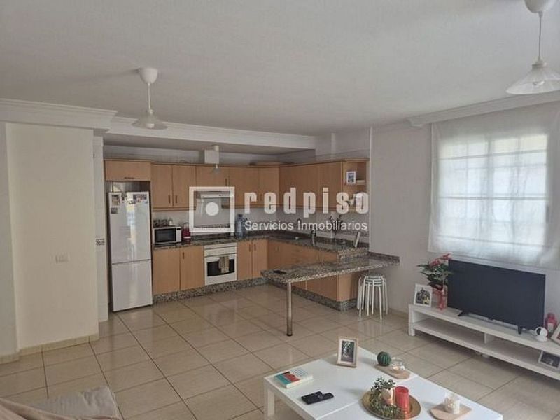 Квартира с 2 спальнями в Сан-Кристобаль-де-Ла-Лагуна, Испания № 244748