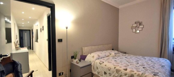 4-Zimmer Wohnung in Genoa, Italy, Nr. 27712 17