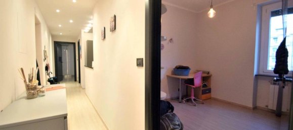 4-Zimmer Wohnung in Genoa, Italy, Nr. 27712 13