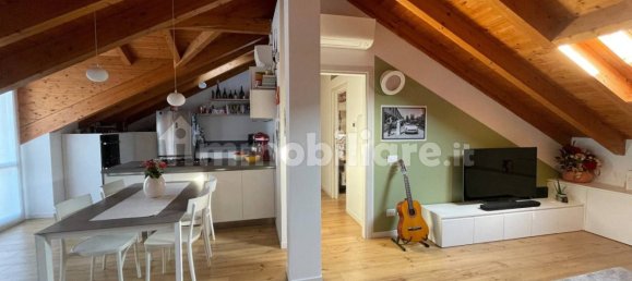 Apartamento de 2 dormitorios en Muggiò, Italy No. 180973 25