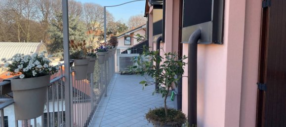 Apartamento de 2 dormitorios en Muggiò, Italy No. 180973 20