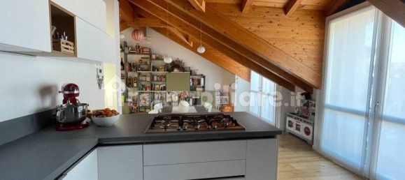 Apartamento de 2 dormitorios en Muggiò, Italy No. 180973 21